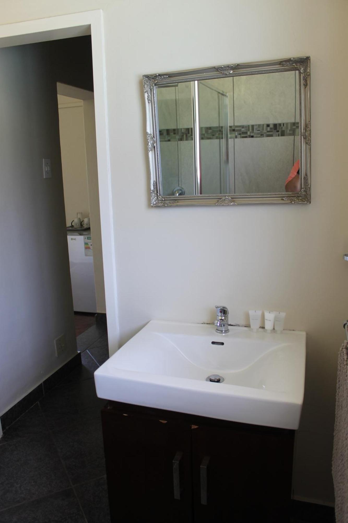 Berry Lane Guesthouse كرونستاد المظهر الخارجي الصورة